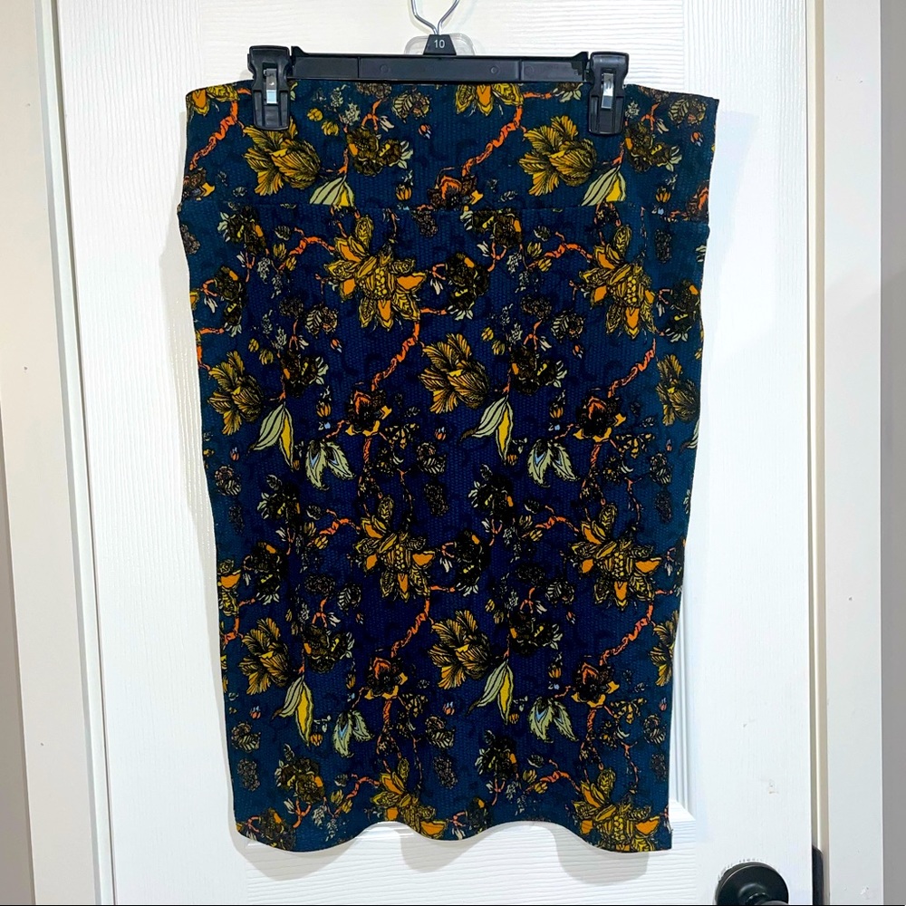 LuLaRoe Cassie, Large